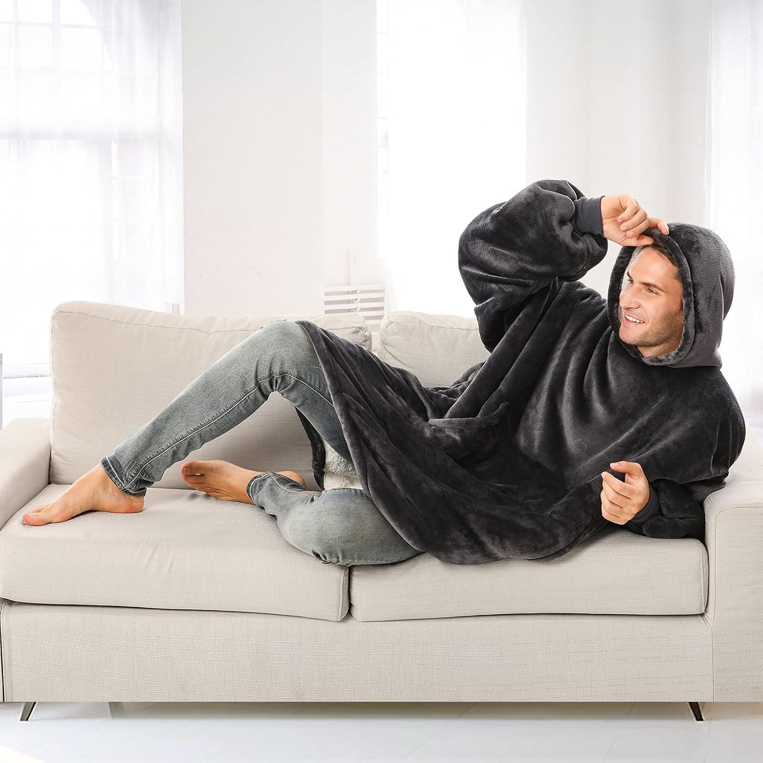 Cozy Oversized Sherpa Hoodie Blanket - Ultimate Warmth for Men and Women!